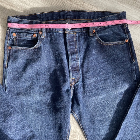 Men's 501 Original | Size: 36 x 30** - Picture 7 of 16